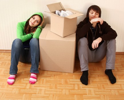 Local removals team preparing for a Colliers Wood relocation